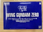 画像1: 1/100 MG XXXG-00W0 ウイングガンダムゼロ EW版 パールミラーコーティングバージョン キャラホビ2005限定版  (1)